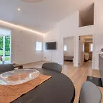 Apartment Serraglia *